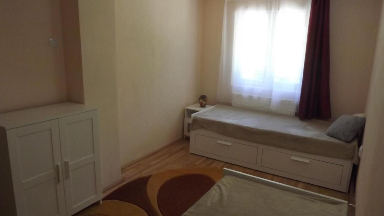 Casa De Oaspeti Boga Pietroasa  Екстериор снимка