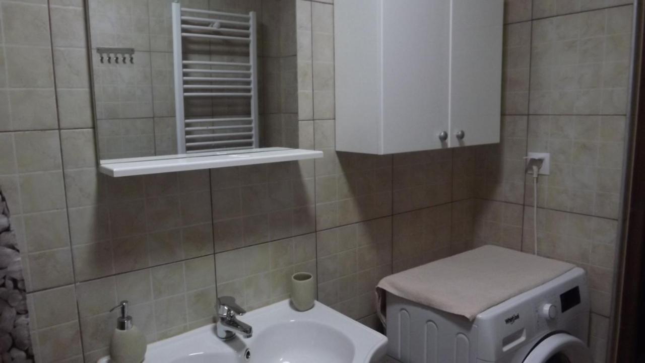 Casa De Oaspeti Boga Pietroasa  Екстериор снимка